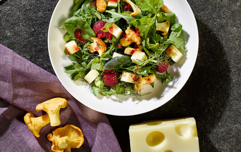 Urgut kochen – Wald- und Wiesensalat mit Heumilchkäse