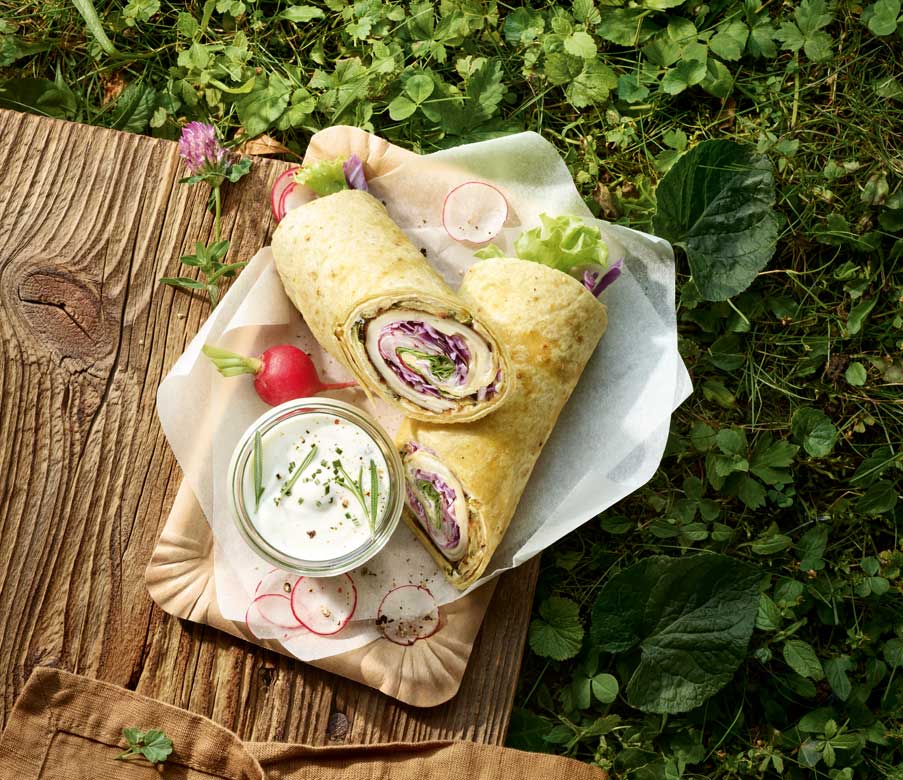 Wraps mit Heumilch-Käse und Sauerrahmdip