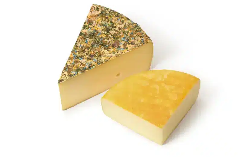 Heumilch-Käse des Monats Mai: Heublumen- und Kräuterkäse