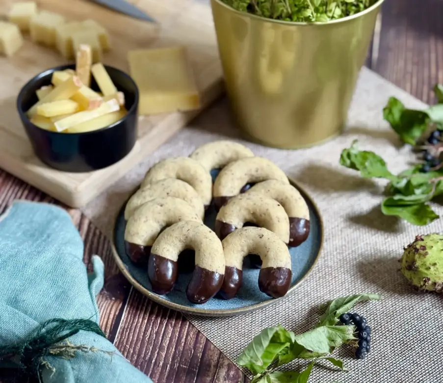 Bergkäse-Kipferl mit Schokolade